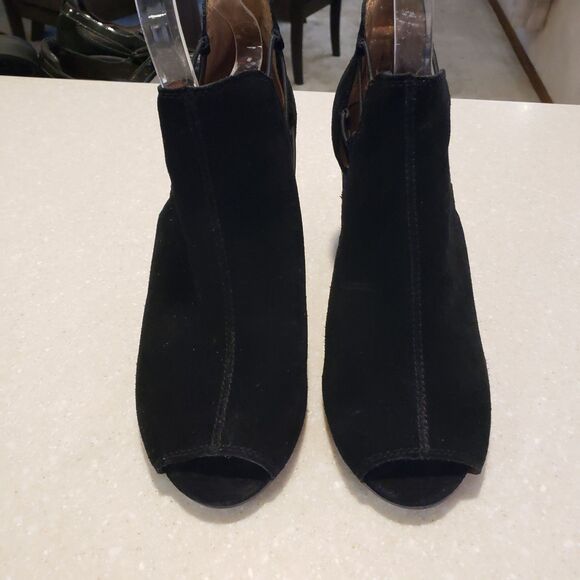Lucky Brand Women's Reevas Black Suede Side Cutout Peep Toe Wedge Booties Sz 10M - Picture 2 of 9